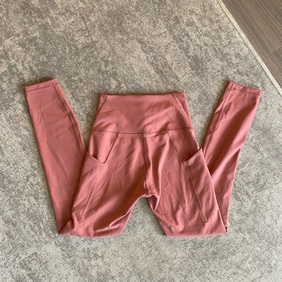 Lululemon Wunder Train High Rise Tight with Pocket size 4 coral light salmon - Picture 2 of 3